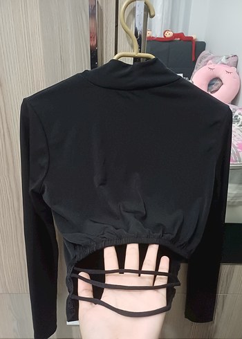 Siyah Beli Açık Crop Bluz - Uzun Kollu - Görsel 4