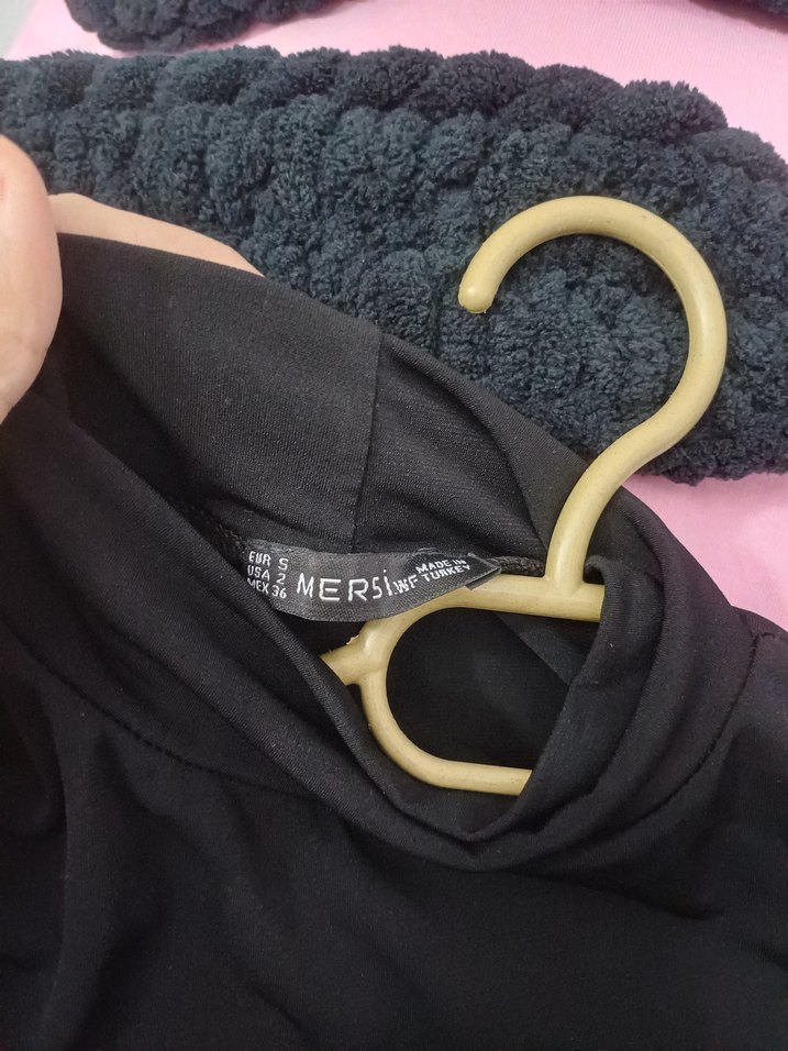 Siyah Beli Açık Crop Bluz - Uzun Kollu - Görsel 5