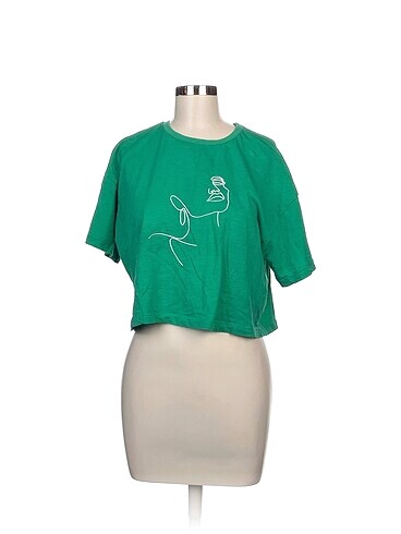 Zara T-shirt %70 İndirimli.