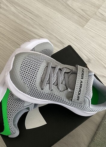 31 Beden gri Renk Under armour 31 numara