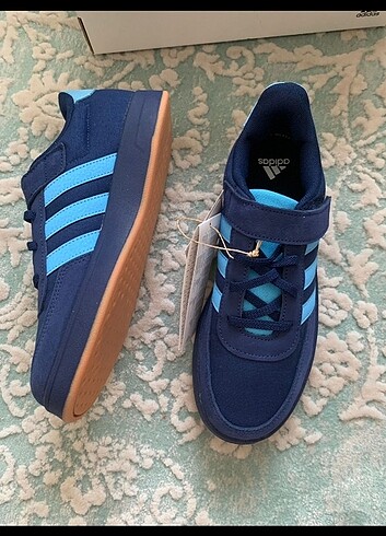 37 Beden Adidas 37 numara