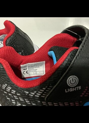 Skechers 35 numara sekchers ışıklı