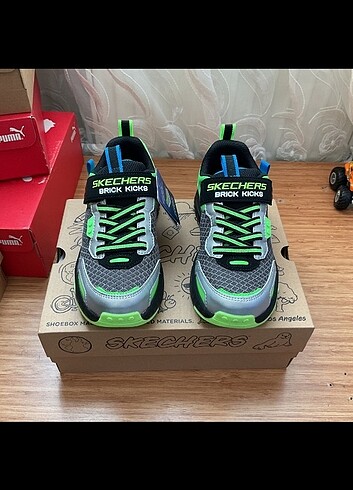 Skechers 35 numara