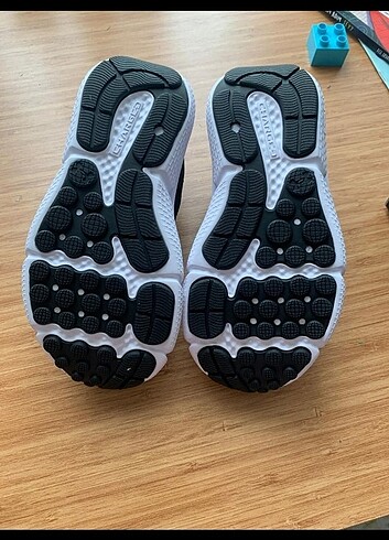 31 Beden siyah Renk Under armour 31 numara