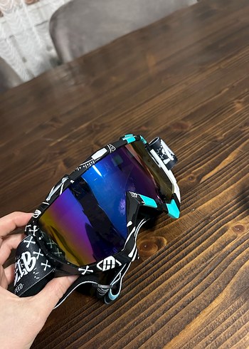 Renkli Camlı Beyaz Bağcıklı  Kayak Gözlüğü - Görsel 2