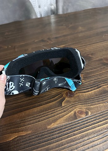 Renkli Camlı Beyaz Bağcıklı  Kayak Gözlüğü - Görsel 4