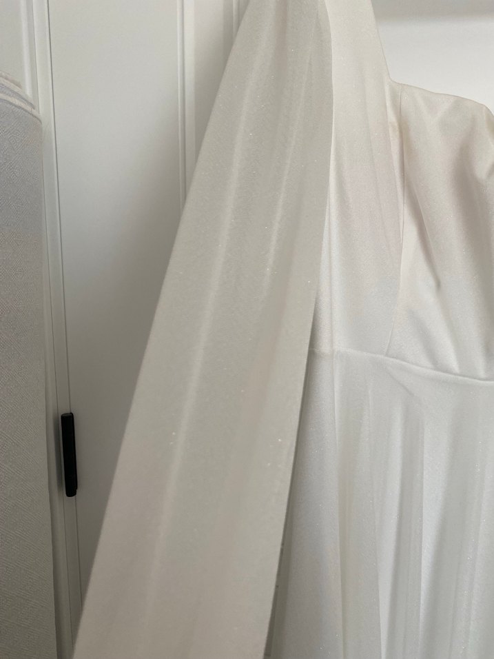 Uzun Kollu Beyaz Modern nişan elbisesi - Görsel 2