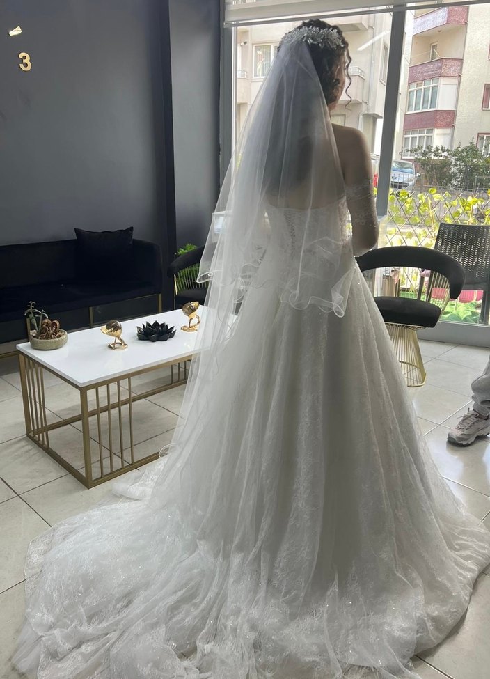 Uzun Kollu Straplez A Kesim Beyaz Gelinlik - Görsel 2