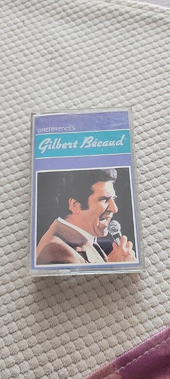 Kaset _Gilbert Bécaud 