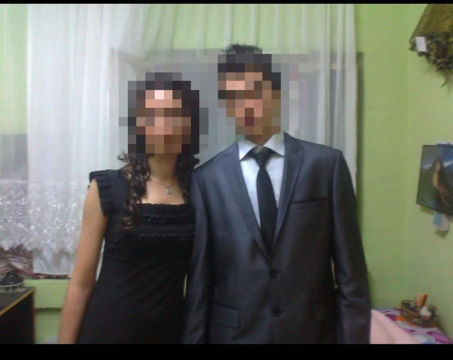 Kısa Kollu Siyah Fırfırlı Gotik Elbise - Görsel 5