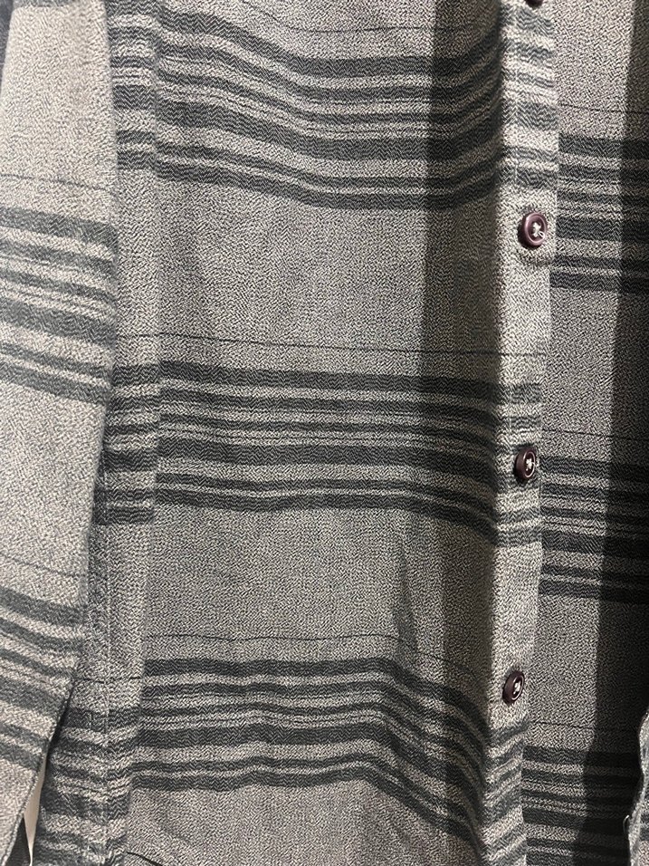 Gri Çizgili Düğmeli Erkek Gömlek - Görsel 2