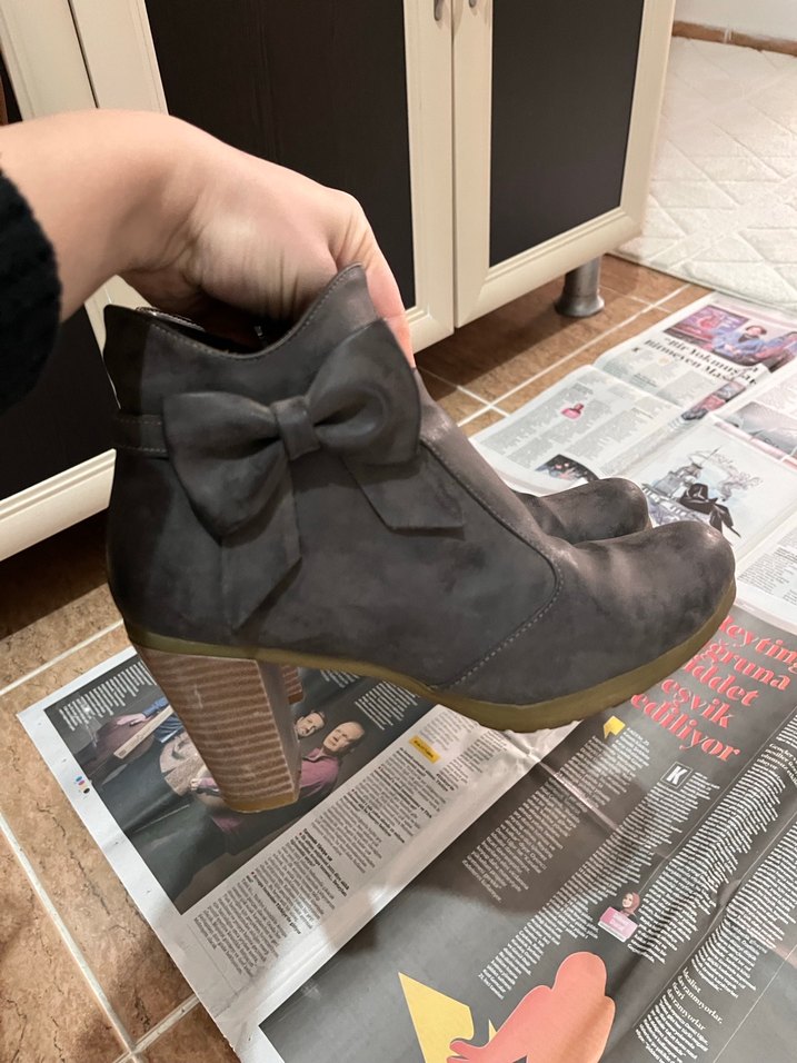 Kadın kısa topuklu bot - Görsel 3