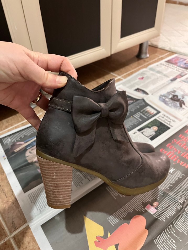 Kadın kısa topuklu bot - Görsel 2