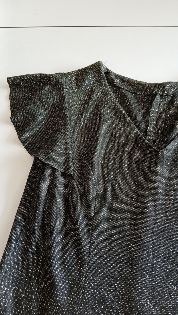 Parlak Siyah V Yakalı abiye esnek kumaş rahat giyim. - Görsel 2