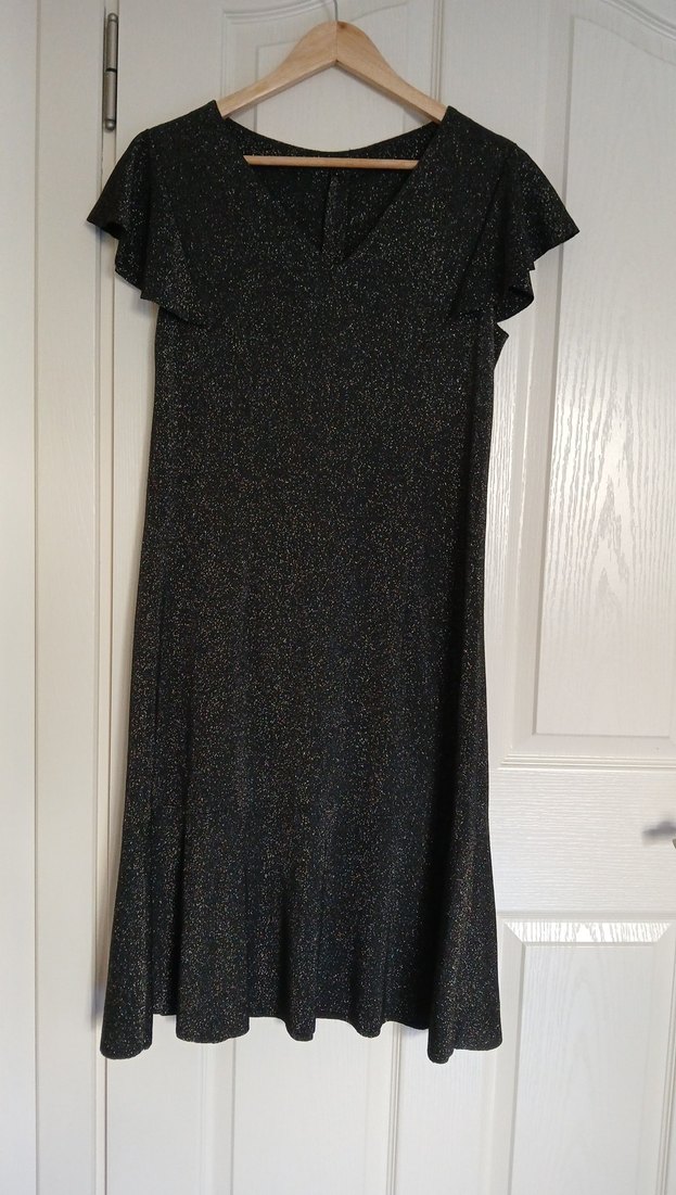 Parlak Siyah V Yakalı abiye esnek kumaş rahat giyim. - Görsel 3