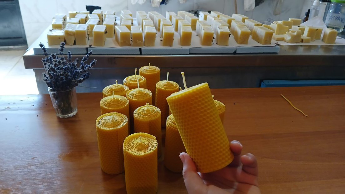 Koyu Bej Silindir bal mumu Mumlar tanesi 150 tl. - Görsel 2