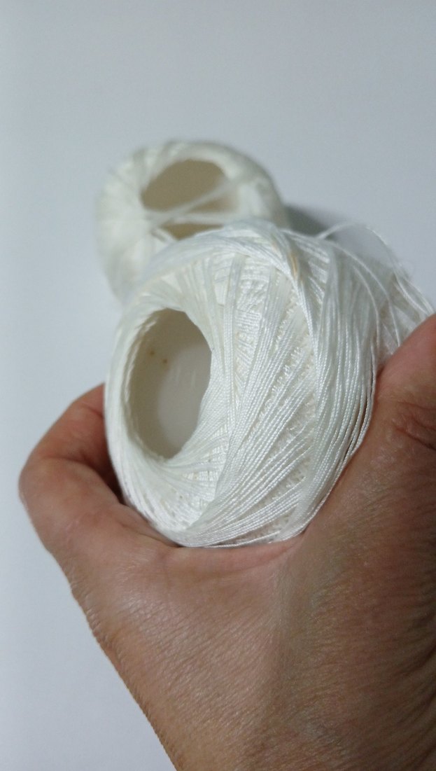 Beyaz El İşi İpliği Topları 60 numara parlak ip 2 si 200tl - Görsel 5