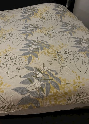 Gri ve Sarı Baskılı Yatak Örtüsü - Görsel 2