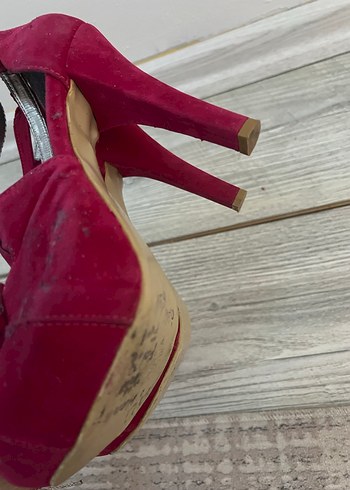 Kırmızı Süet Fiyonklu Yüksek Topuklu Kadın Ayakkabı - Görsel 5