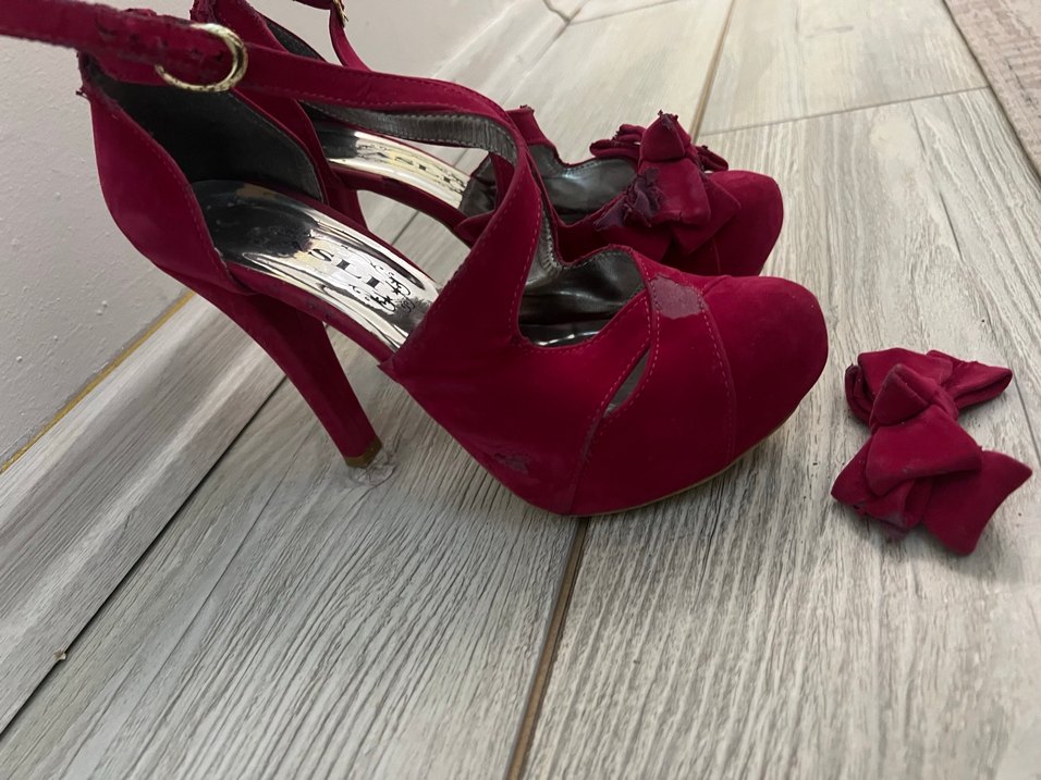 Kırmızı Süet Fiyonklu Yüksek Topuklu Kadın Ayakkabı - Görsel 3