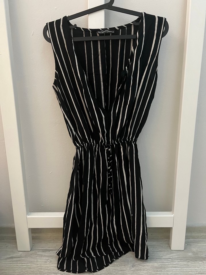 Siyah Çizgili V Yaka Kadın elbise - Görsel 2