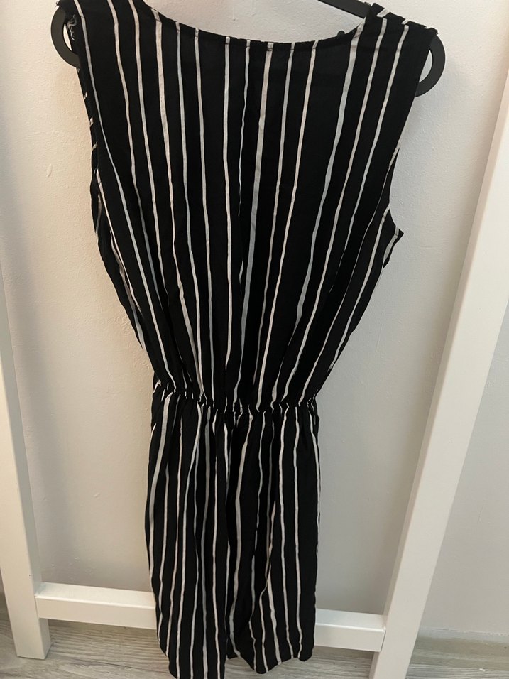 Siyah Çizgili V Yaka Kadın elbise - Görsel 4