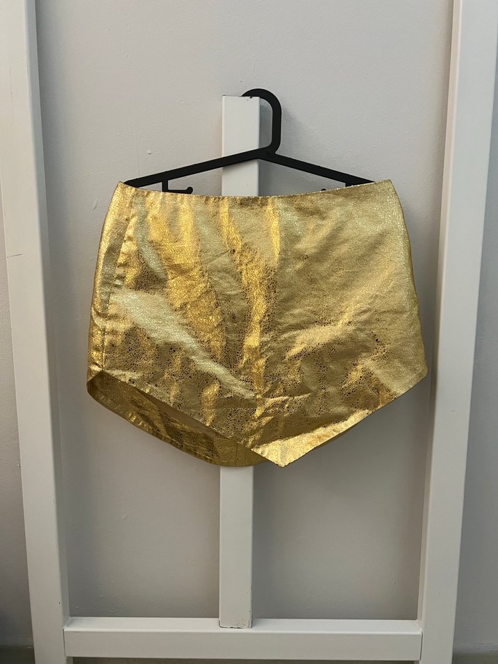 Altın Renk Parlak Mini etek - Görsel 3