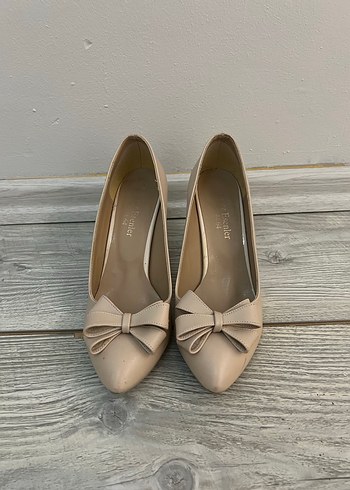 Bej Fiyonklu Stiletto Topuklu Kadın Ayakkabı - Görsel 2