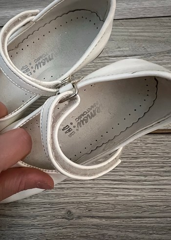 Kız Çocuk Beyaz Tokalı Babet Ayakkabı - Görsel 4