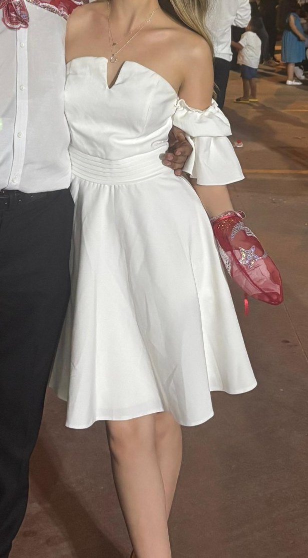 !!SATILDI!!
Beyaz Elbise Mini Gelinlik After Bride Mezuniye - Görsel 3