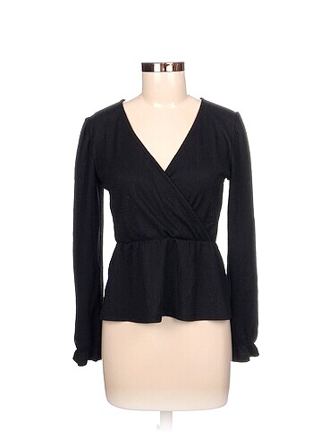 Pieces Bluz %70 İndirimli.