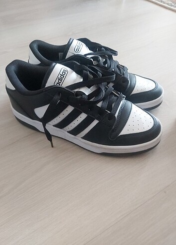 Adidas spor ayakkabi