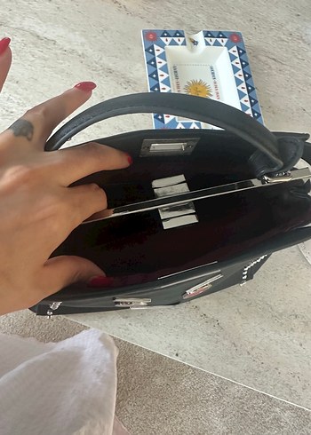 Fendi Tokalı Siyah Deri Gotik Kadın Çanta