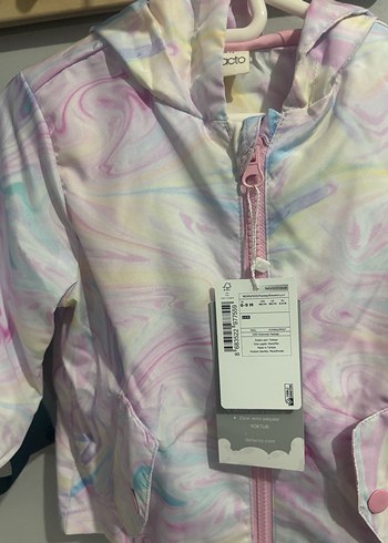 Kız Çocuk Renkli Sulu Boya Desenli Yağmurluk - Görsel 2