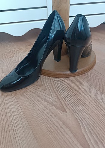 Mudo Concept Mudo Kadın Siyah Rugan Topuklu Stiletto