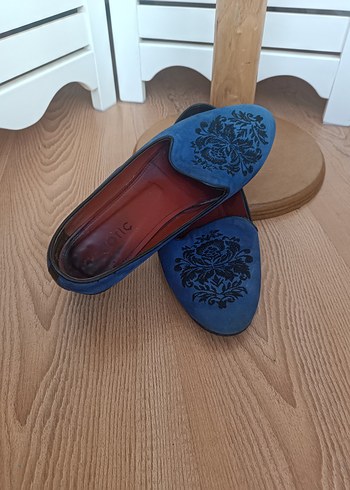 Hotiç Hotiç Nakış Detaylı Süet Babet
