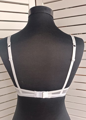 40 Beden beyaz Renk H&M Beyaz Kadın Sütyen