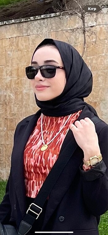 Body kırmızı krem