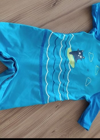 Decathlon Renkli Baskılı Erkek Çocuk Mayo