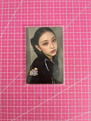 Haerin photocard
