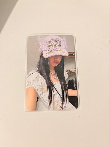 Hanni photocard