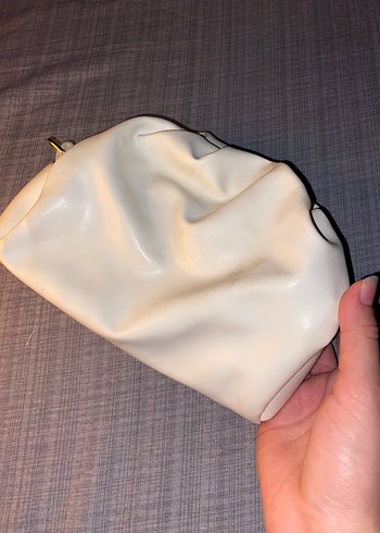 Bershka Beyaz Deri Zincir Detaylı Kadın Çanta