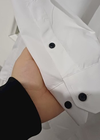 Düğmeli Beyaz Erkek Gömlek - Görsel 3