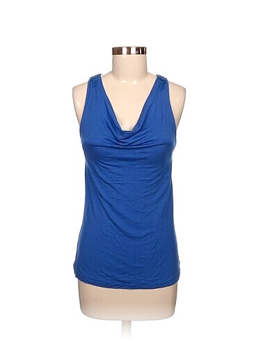 Benetton T-shirt %70 İndirimli.