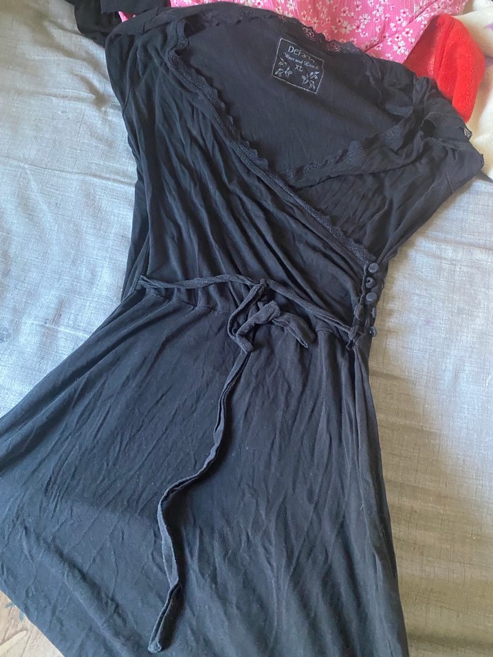 Siyah V Yaka mini elbise - Görsel 2