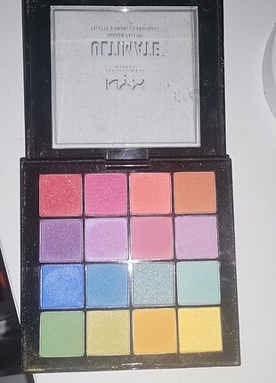 Nyx Far Paleti