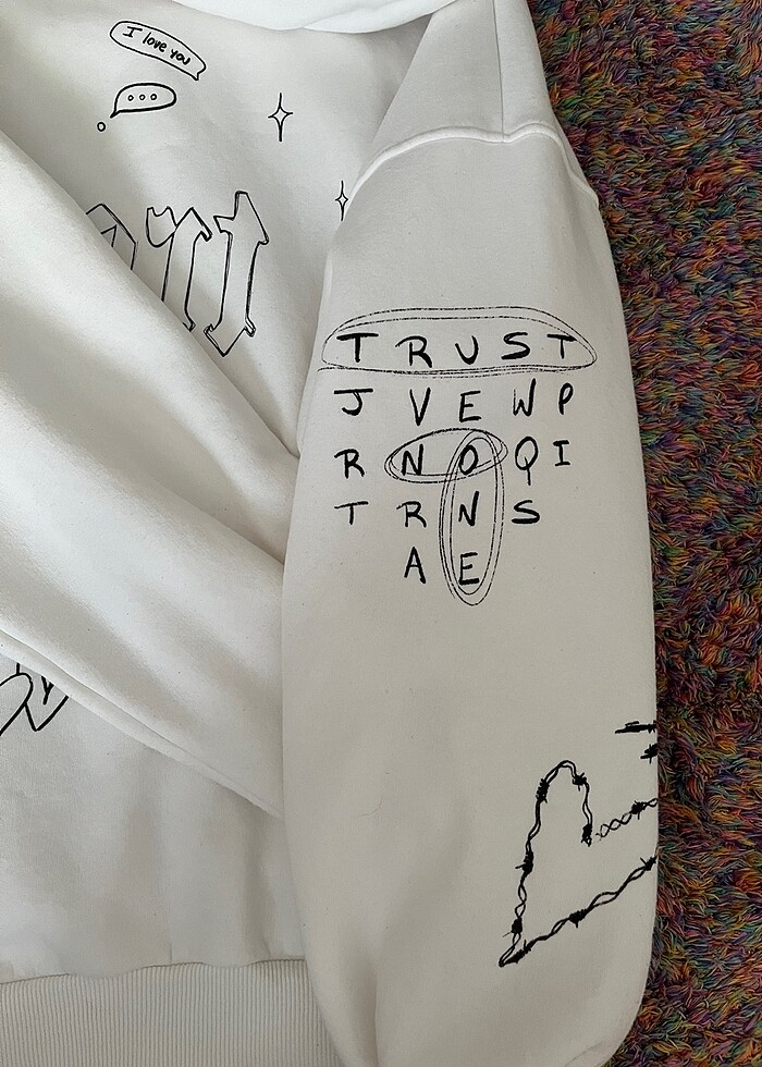 Bershka sweatshirt - Görsel 4