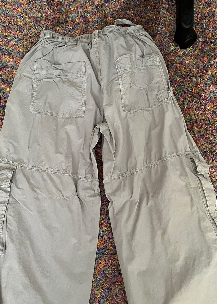 Bershka acik gri pantolon - Görsel 4