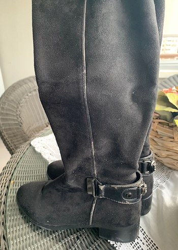 Siyah Süet Tokalı uzun Kadın Çizme - Görsel 3