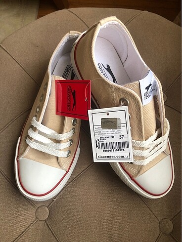 37 Beden Bej converse